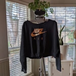 Nike Black and Gold Cropped Sweatshirt